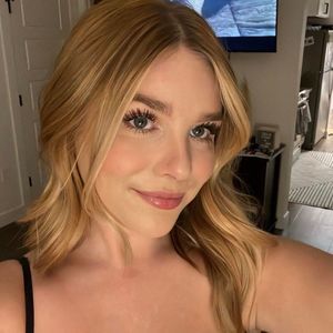 Meet your Posher, Lexie